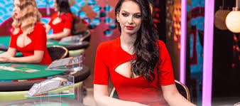 kyat777 APP မြန်မာ ဖုန်းမှ Live Casino Slots Sportsbook ကစားနေသော မြင်ကွင်း